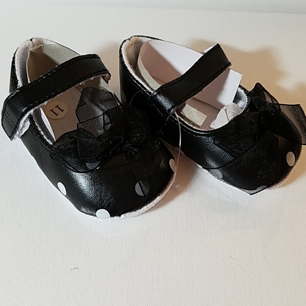 Polka Dot Black Shoes Size 11 (28)4 1/2" x 2 1/4.